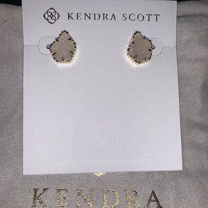 KendrA Scott Tessa studs